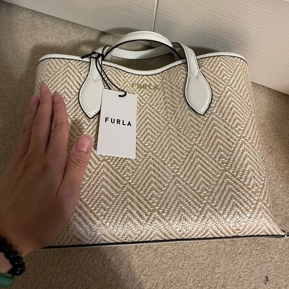 Furla - Picture 4 of 5